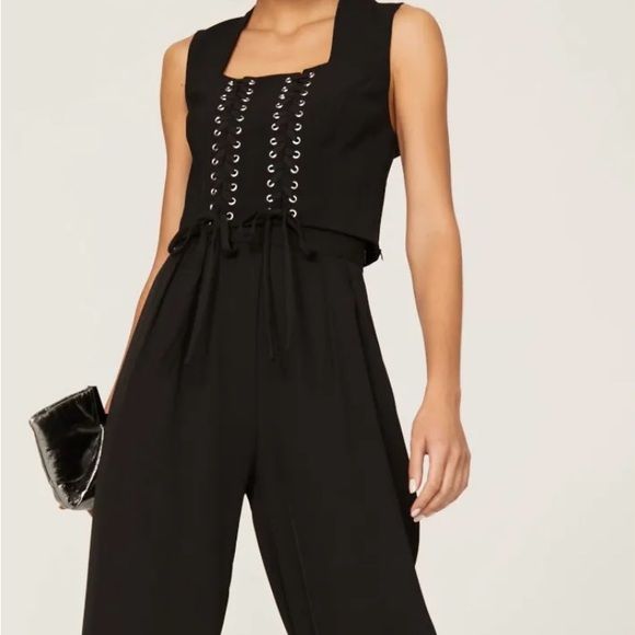 Tome Sleek Black Lace-Up Crop Top - Picture 2 of 5